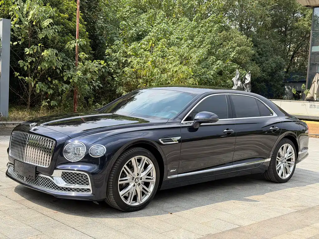 Bentley Flying Spur PHEV — миниатюра 2