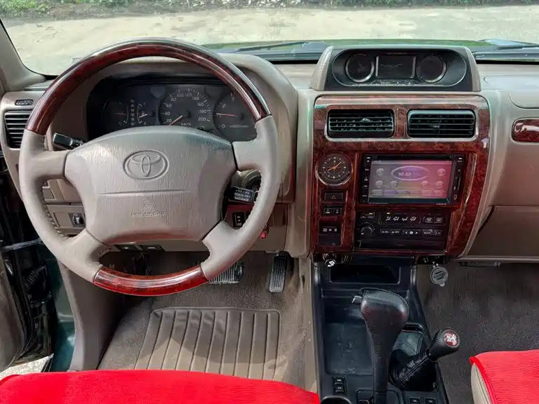 Toyota Land Cruiser Prado 2001 3.4L AT