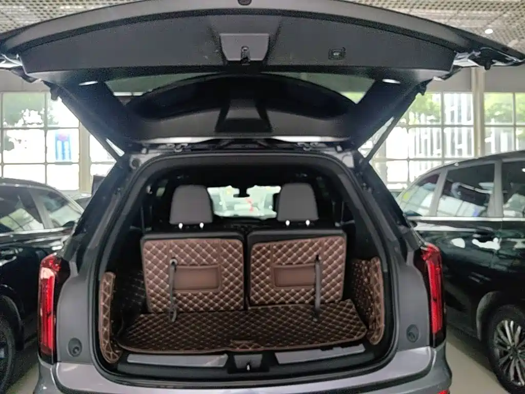 Cadillac XT6 — миниатюра 19