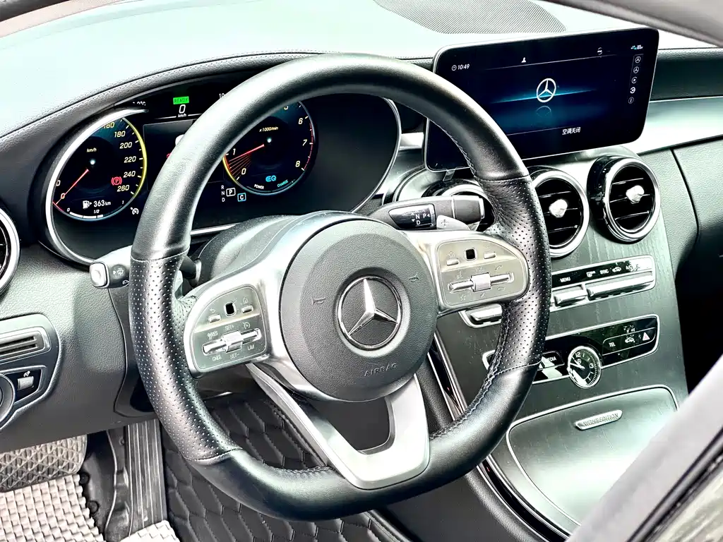Mercedes-Benz C-Class — миниатюра 6