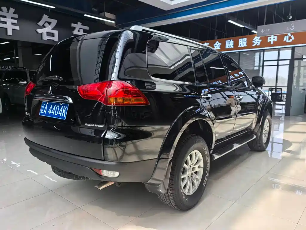 Mitsubishi Pajero Sport 2013 3.0L AT Flagship