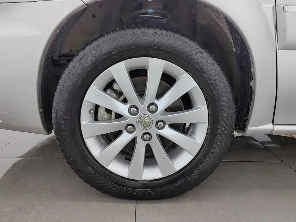 Buick GL8 — миниатюра 17