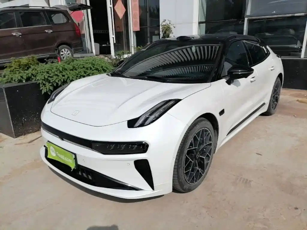 Zeekr 001