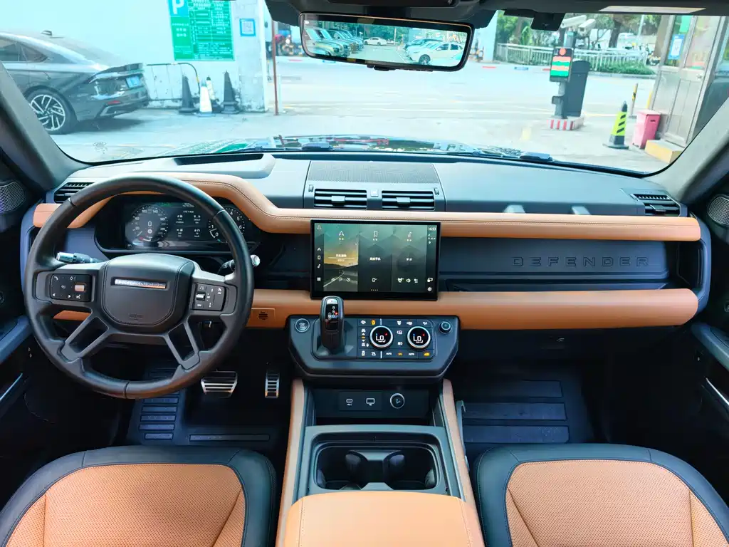 Land Rover Defender — миниатюра 9
