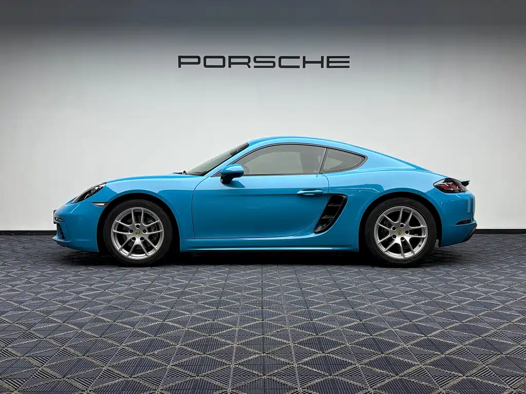 Porsche 718 2018 Cayman 2.0T