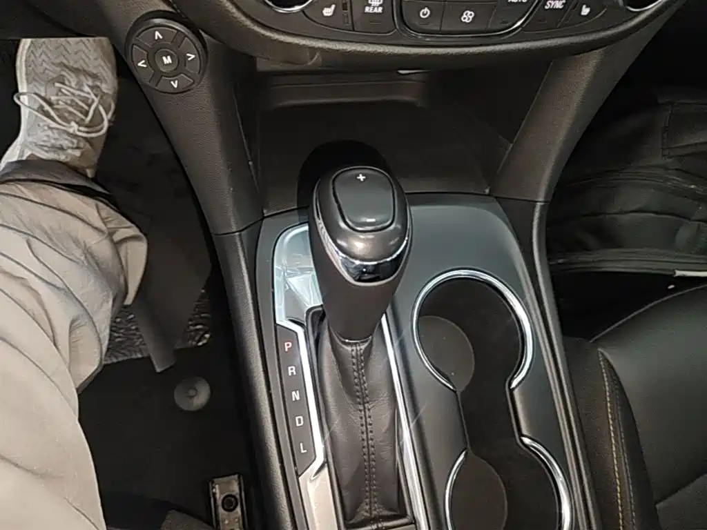 Chevrolet Equinox — миниатюра 14