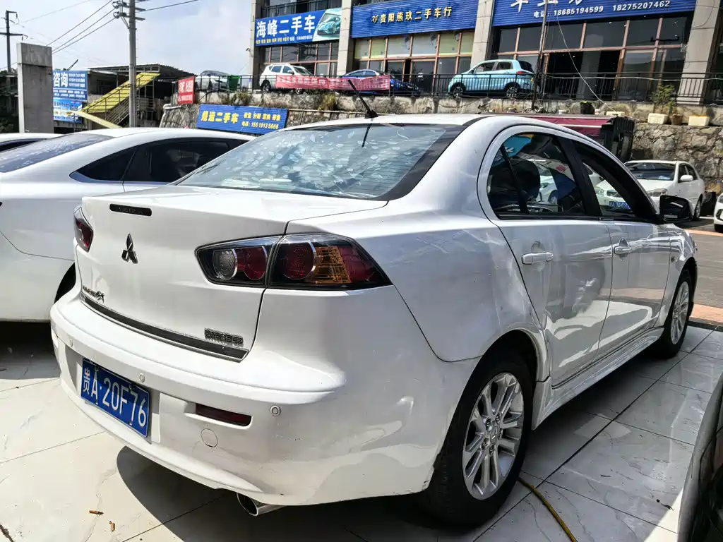 Mitsubishi Lancer EX — миниатюра 10