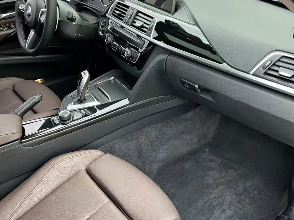 BMW 3 Series — миниатюра 9