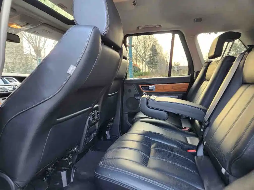 Land Rover Range Rover Sport 2011 3.0 TDV6 Sporty