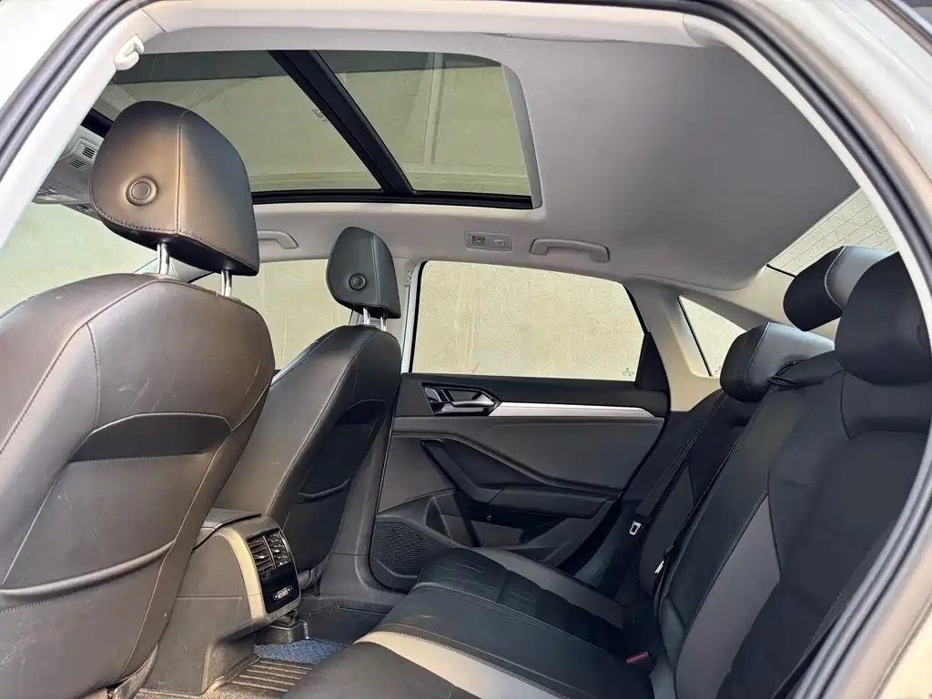 Volkswagen Sagitar — миниатюра 13