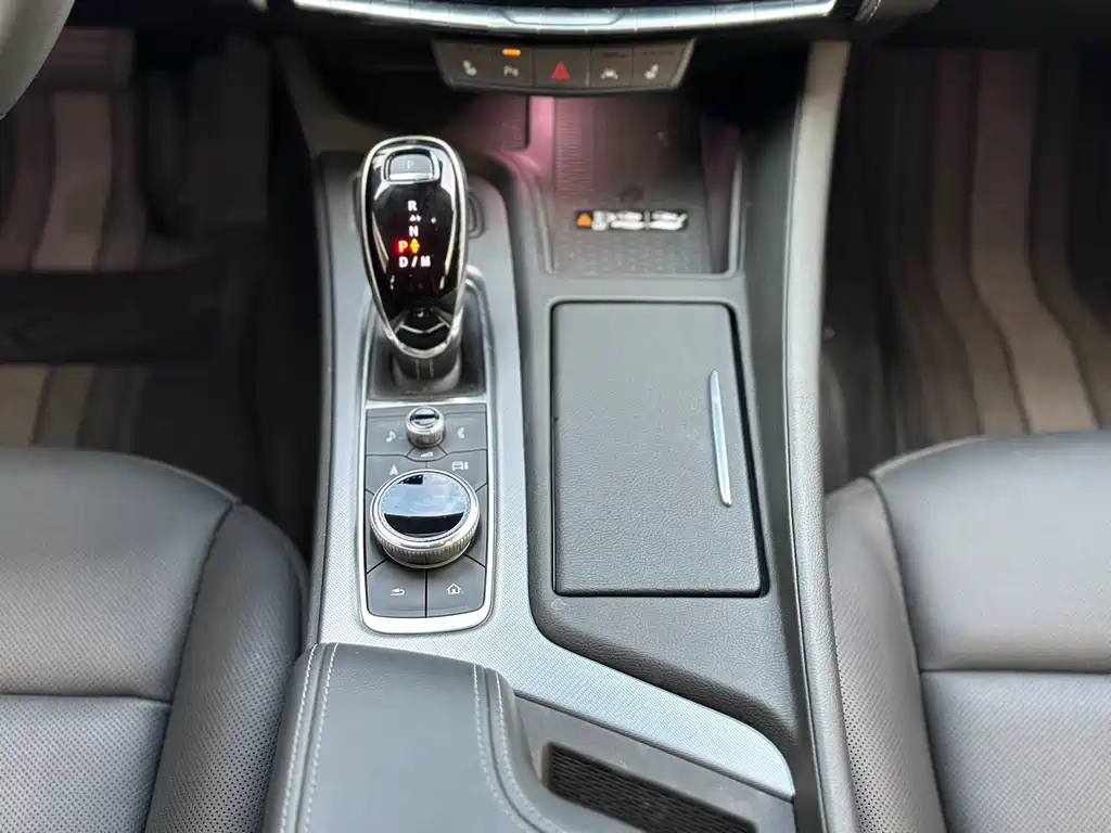Cadillac CT5 — миниатюра 12