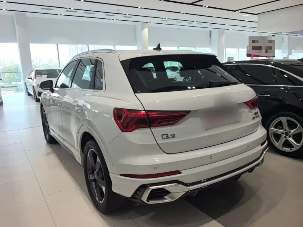 Audi Q3 — миниатюра 5