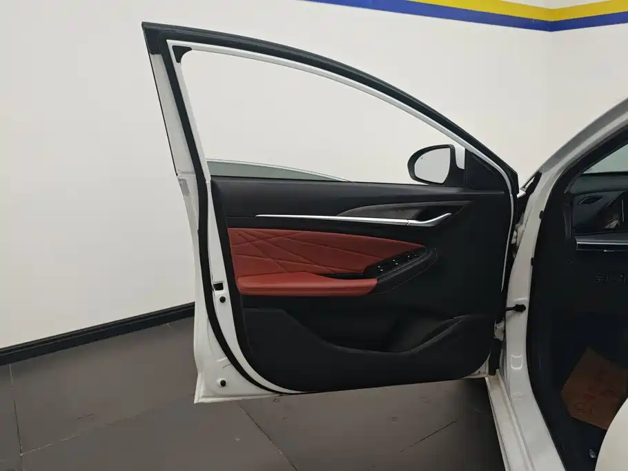 Changan Eado — миниатюра 7