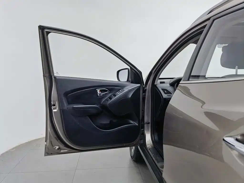 Hyundai ix35 — миниатюра 8