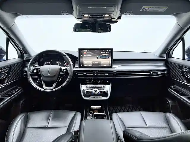Lincoln Corsair — миниатюра 16