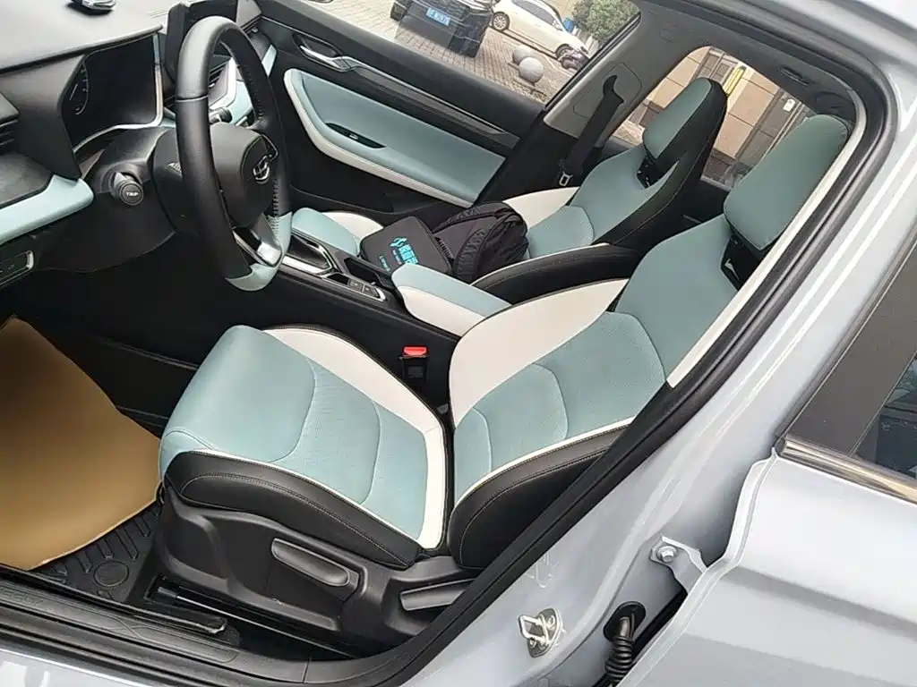 Geely Emgrand S — миниатюра 15