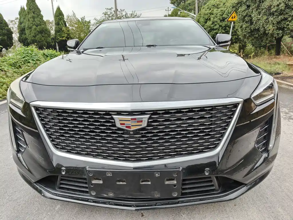 CADILLAC CT6