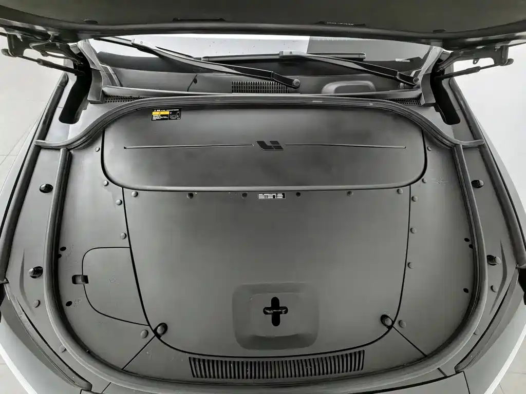 Li Auto Li ONE — миниатюра 6