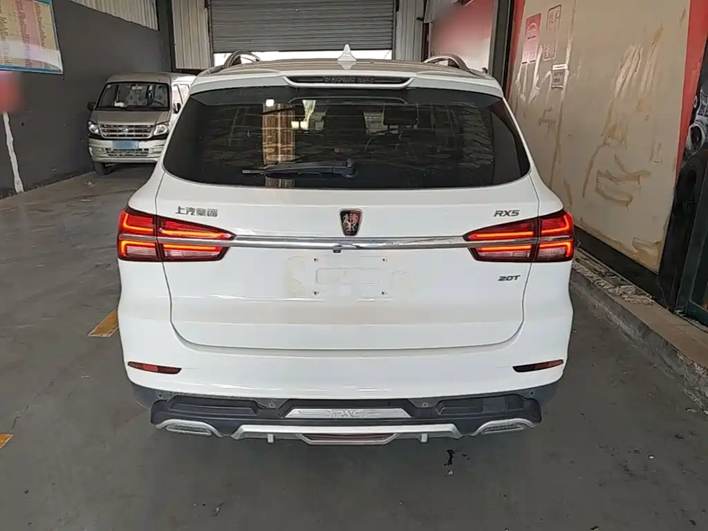 Roewe RX5 — миниатюра 6