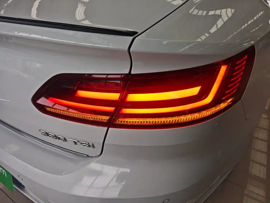 Volkswagen CC — миниатюра 8