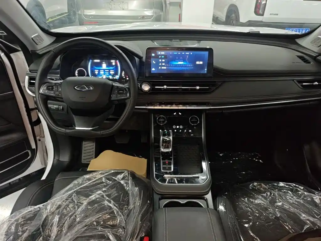 Chery Tiggo 8 8 2025 230TCI AT Luxury 7 мест