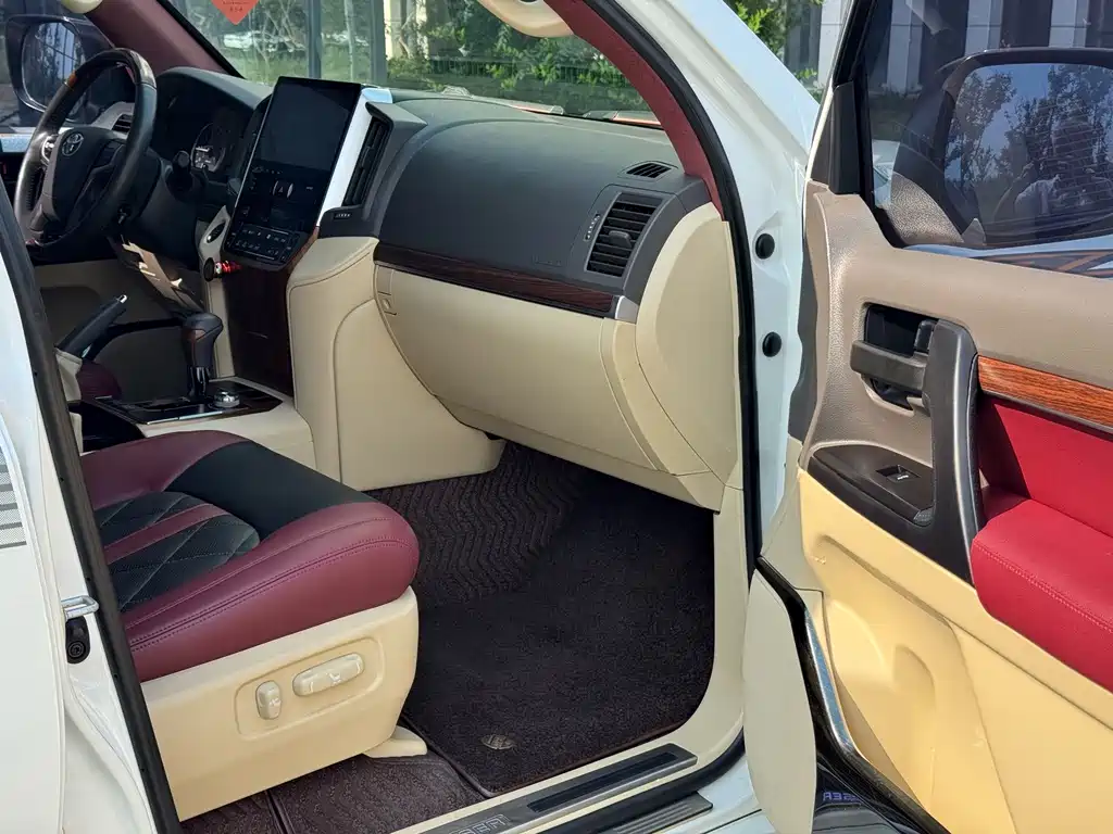 Toyota Land Cruiser — миниатюра 21