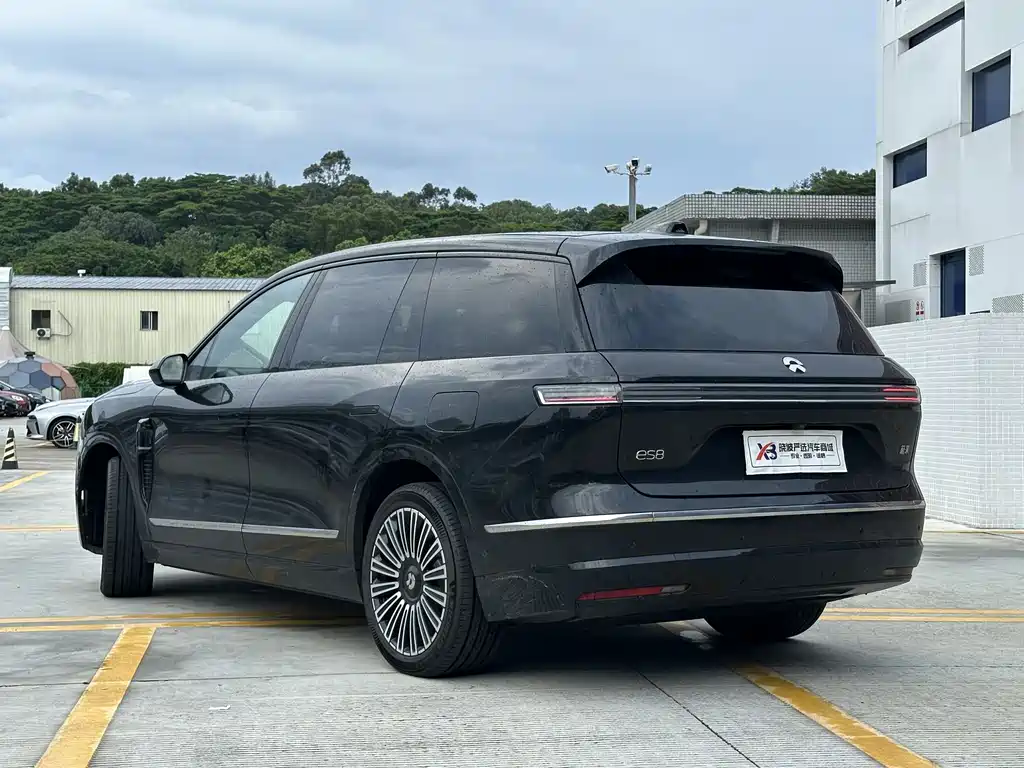 NIO ES8 2026 мест Executive Luxury