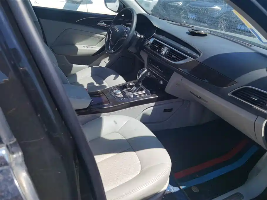 Zotye Zotye Z700 — миниатюра 8