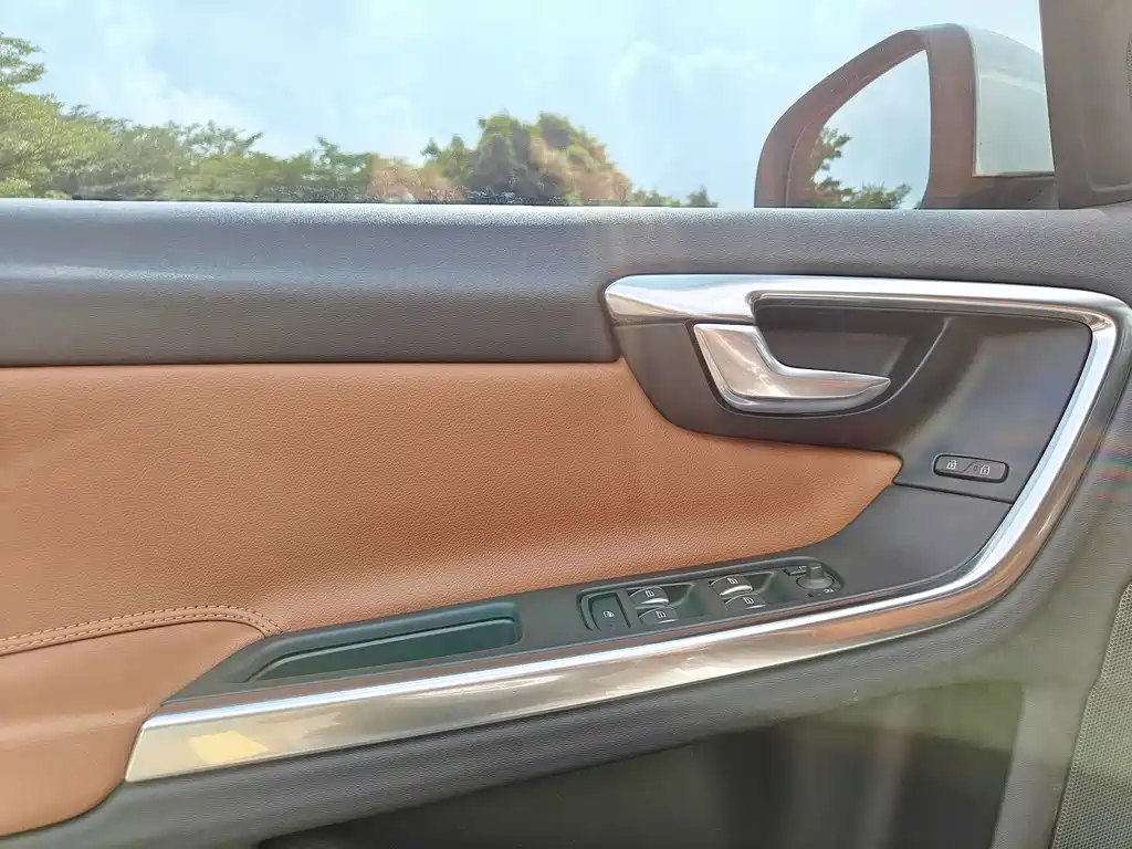 Volvo S60 — миниатюра 12