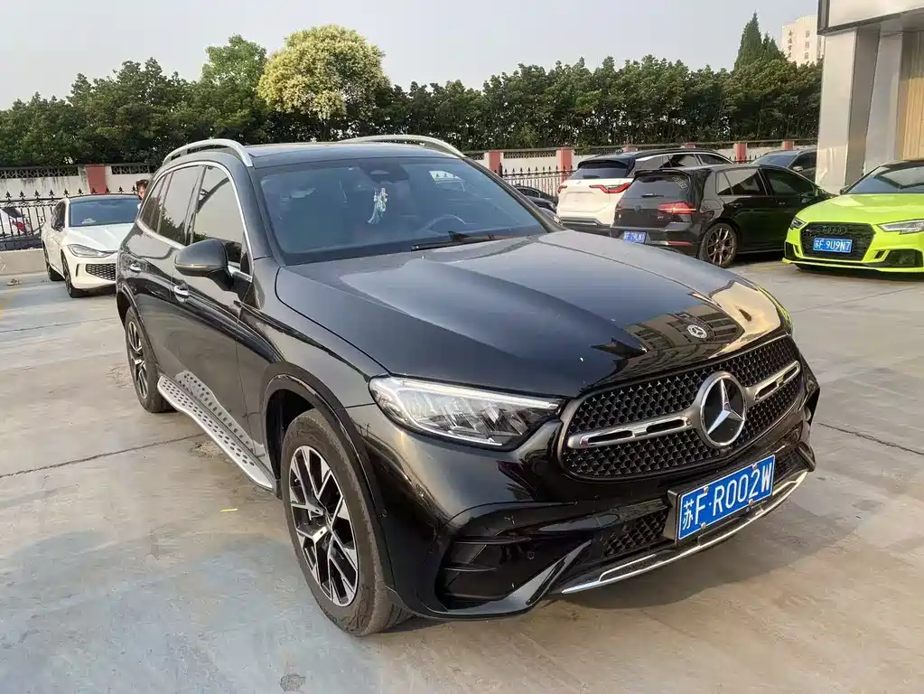 Mercedes-Benz GLC 2023 GLC 260 L 4MATIC Luxury 5 мест
