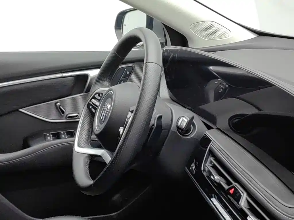 Buick LaCrosse — миниатюра 22