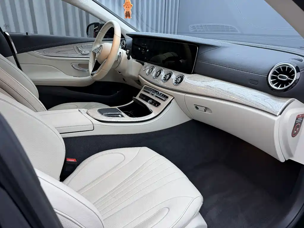 Mercedes-Benz CLS — миниатюра 8