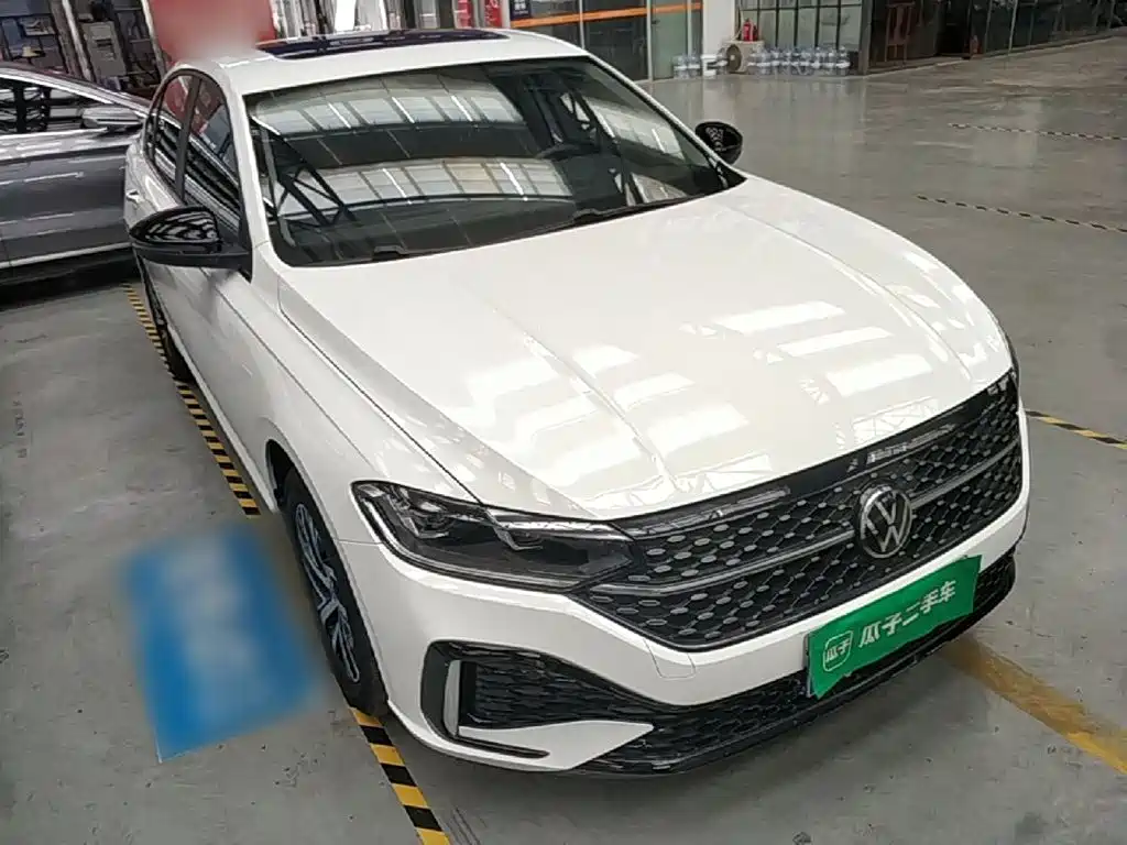 Volkswagen Lavida — миниатюра 4