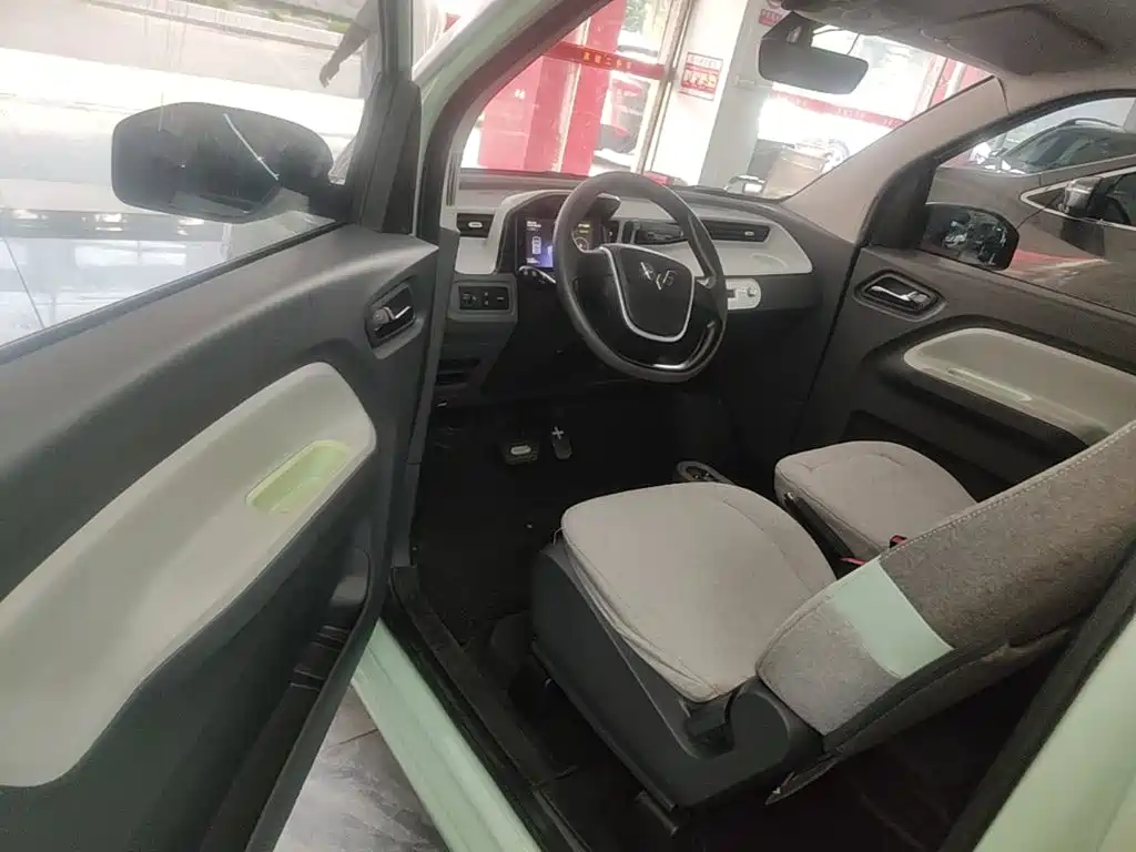 Wuling MINIEV — миниатюра 16