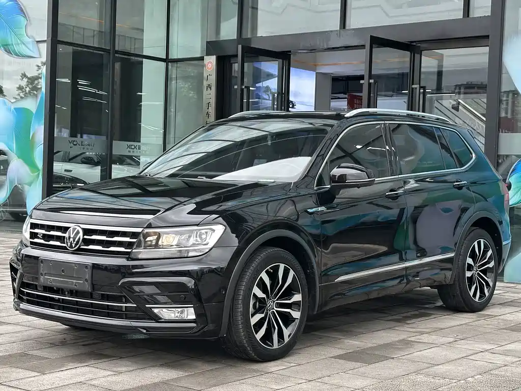 Volkswagen Tiguan L L 2021 330TSI AT R-Line
