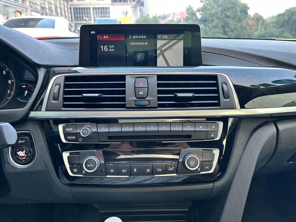 BMW 3 Series — миниатюра 10