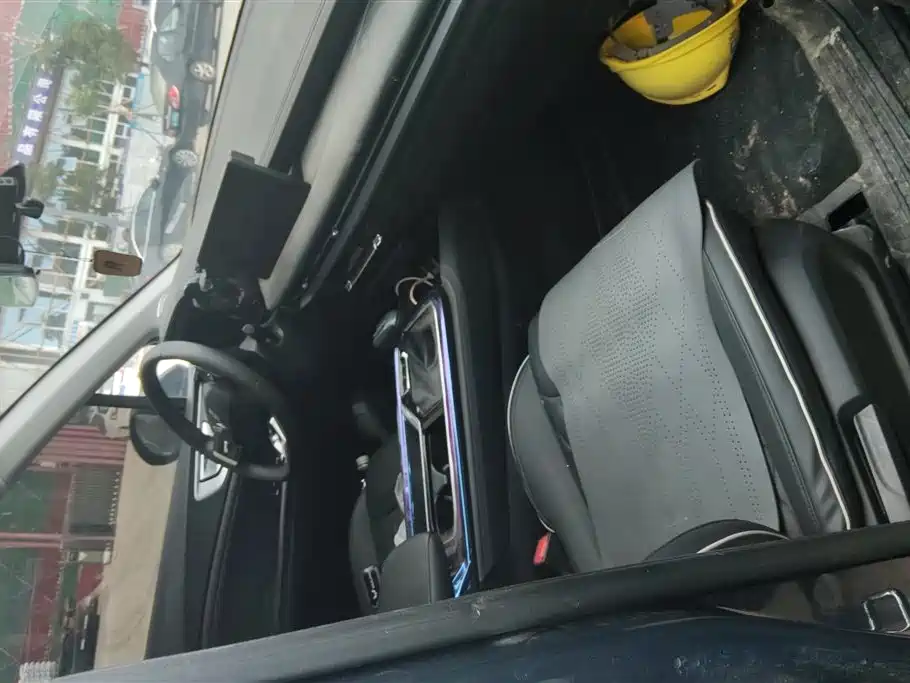 Wuling Jiachen 2022 1.5T CVT Premium Flagship