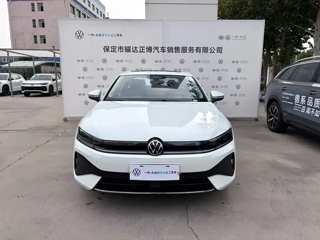 Volkswagen Sagitar — миниатюра 2