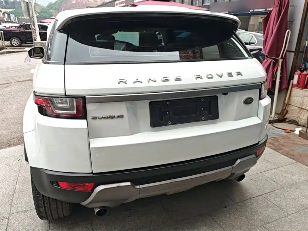 Land Rover Evoque — миниатюра 6