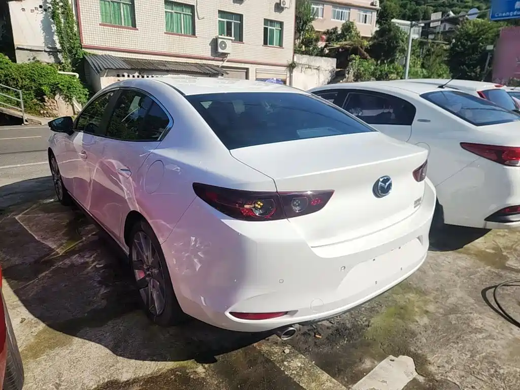 Mazda 3 Axela — миниатюра 5
