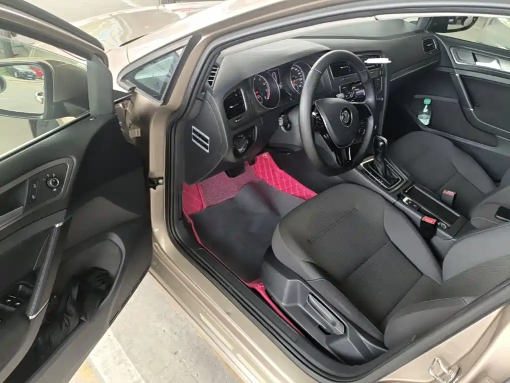 Volkswagen Golf — миниатюра 16