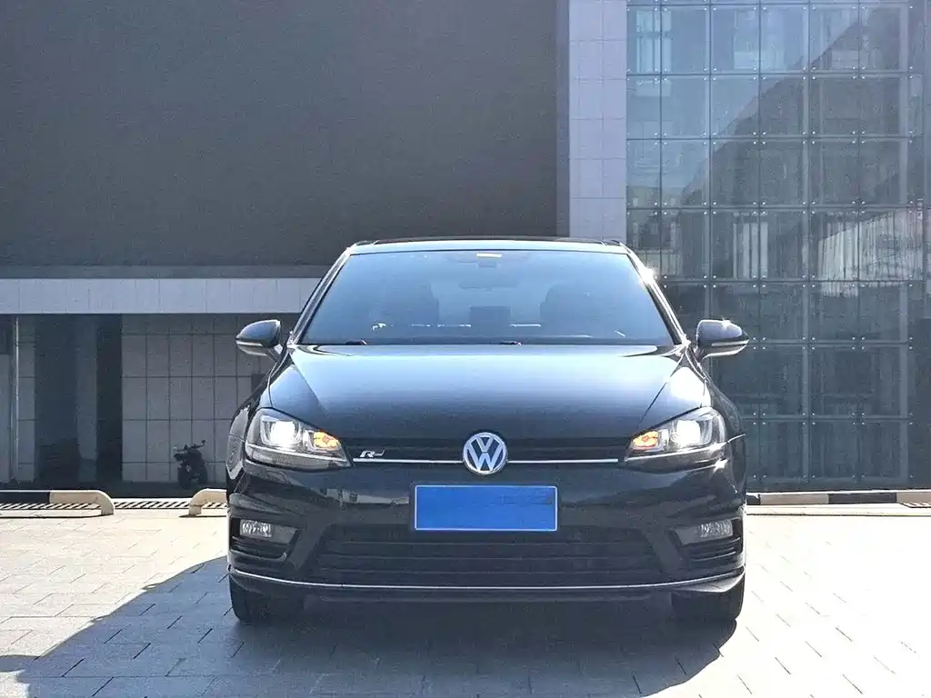 Volkswagen Golf — миниатюра 2