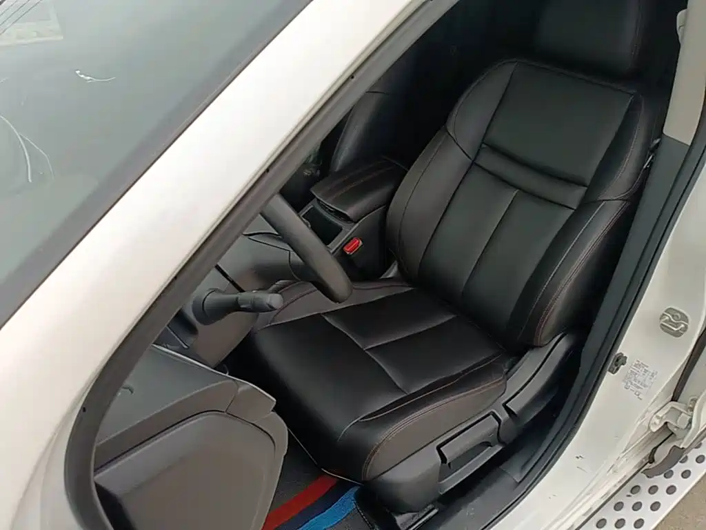 Nissan Qashqai — миниатюра 15