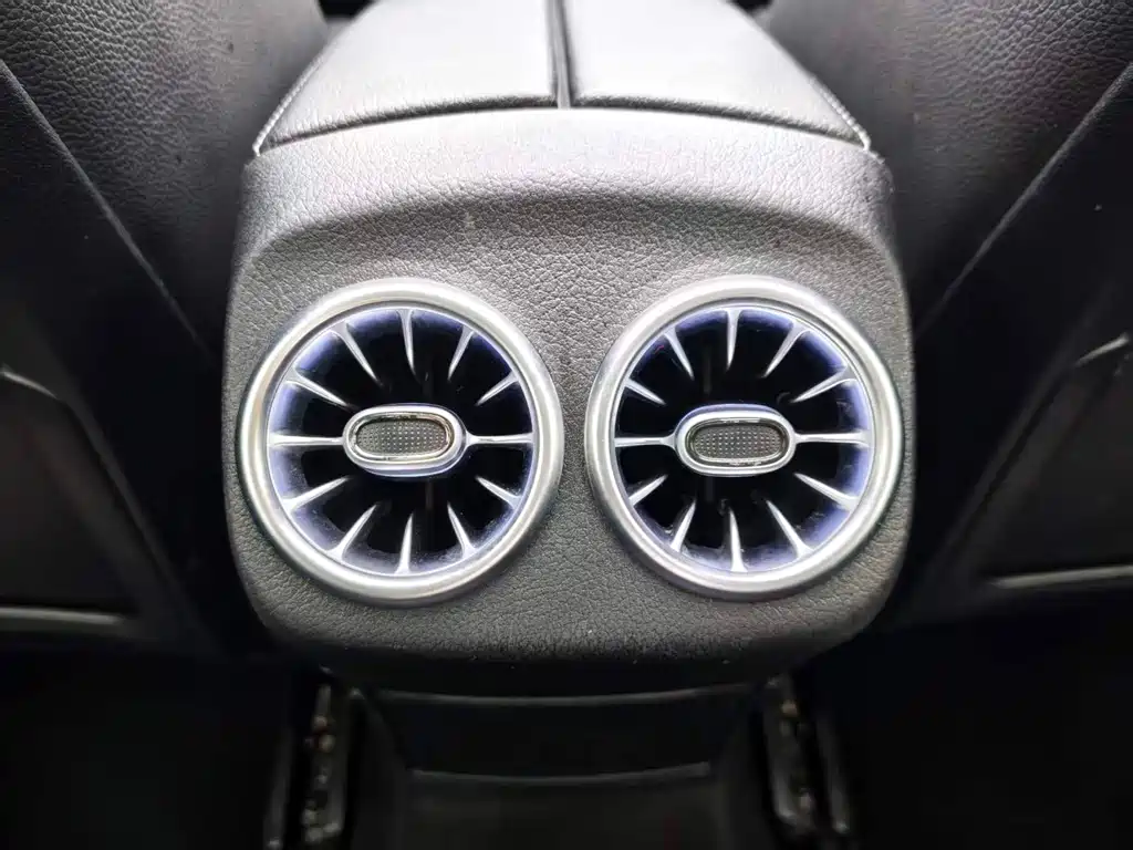 Mercedes-Benz A-Class — миниатюра 10