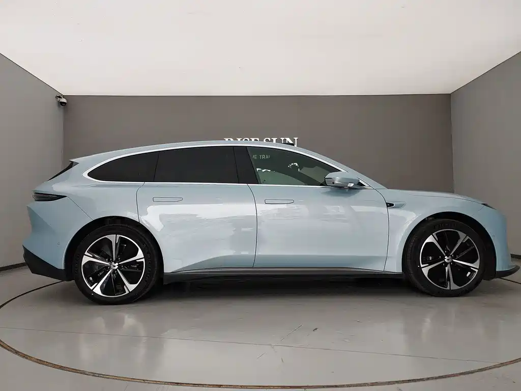 NIO ET5T — миниатюра 4