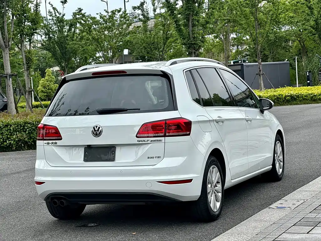 Volkswagen Golf Sportsvan — миниатюра 6