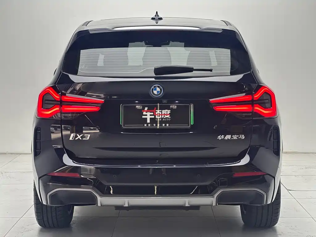 BMW iX3 — миниатюра 5