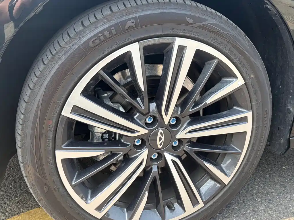 Chery Arrizo 8 — миниатюра 9