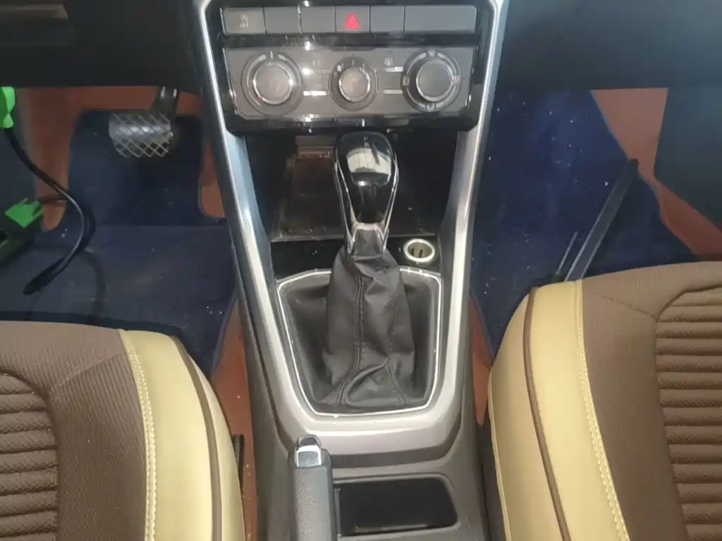 Volkswagen T-Cross — миниатюра 14