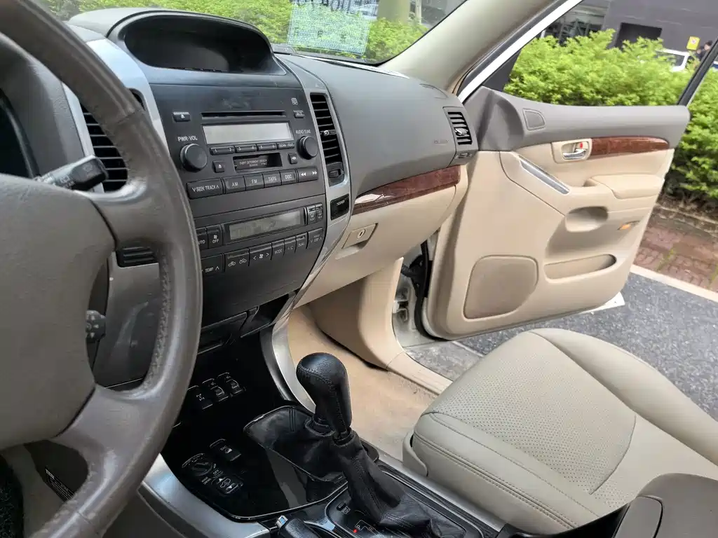 Toyota Prado (Import) — миниатюра 24
